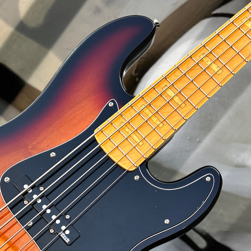 2024 Markbass GV 5 Gloxy 3-Tone Sunburst CR MP Passive 5 String Bass w/Bag