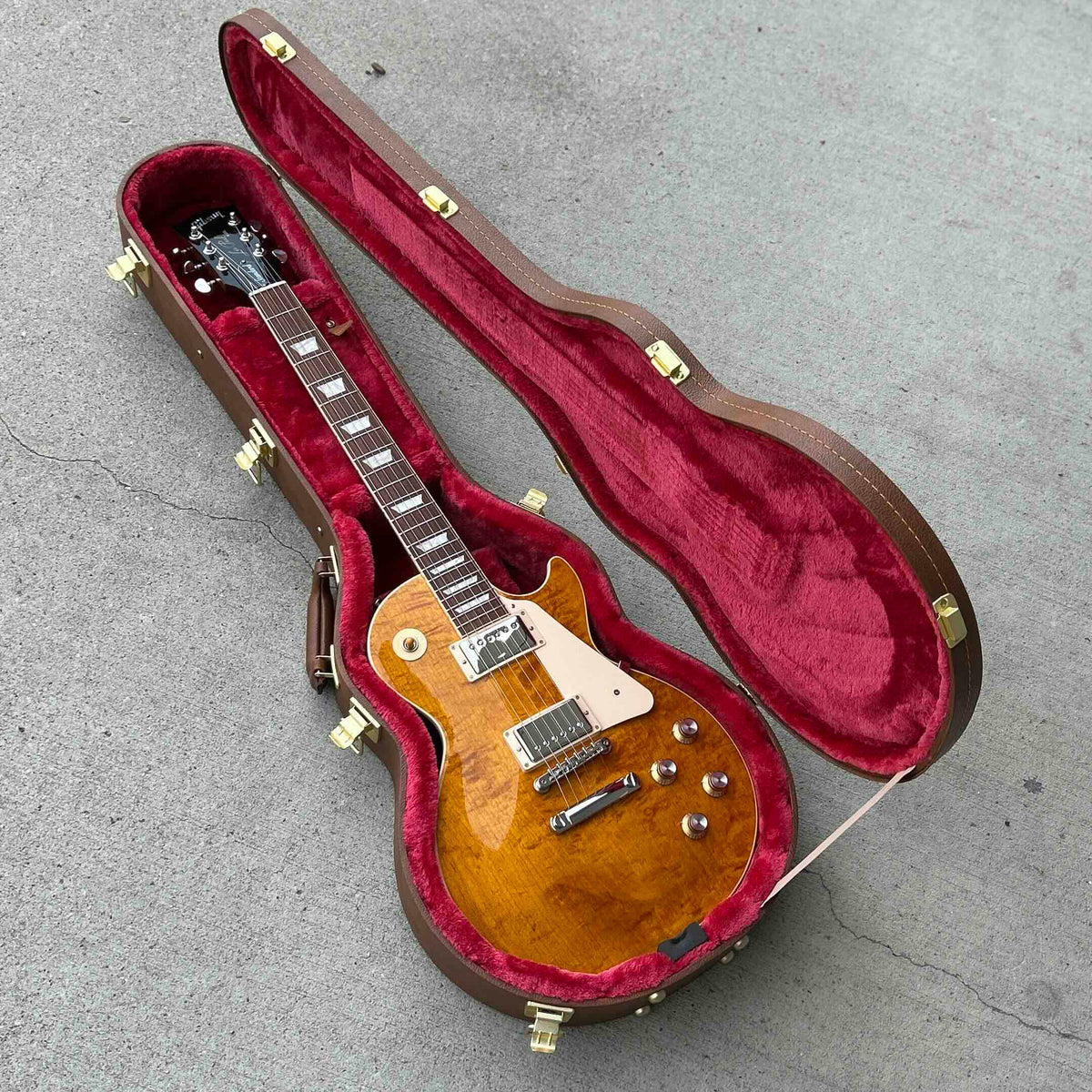 2025 Gibson Les Paul Standard 60s Figured Top - Honey Amber W/Case