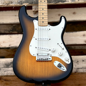 2004 Fender 50th Anniversary American Stratocaster 2-Color Sunburst w/Case