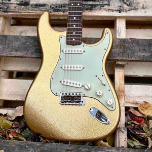 2005 Fender Custom Shop Greg Fessler Master Design 1964 Relic Gold Sparkle Stratocaster