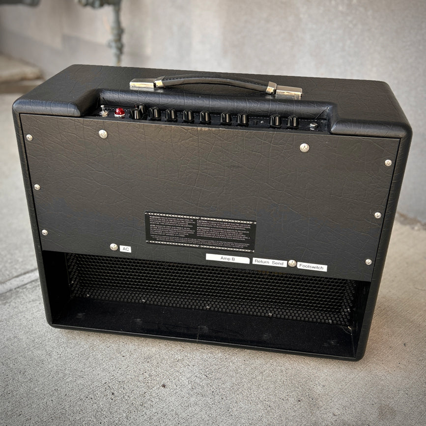 Used Blackstar Artist 15 Combo w/Footswitch