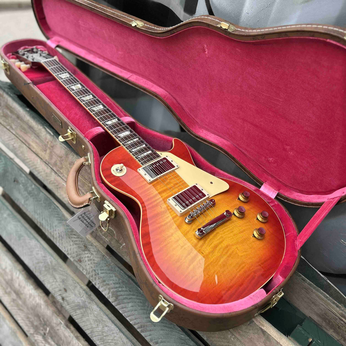 2022 Gibson Custom Shop 1960 Les Paul Standard VOS Reissue Cherry - W/Case