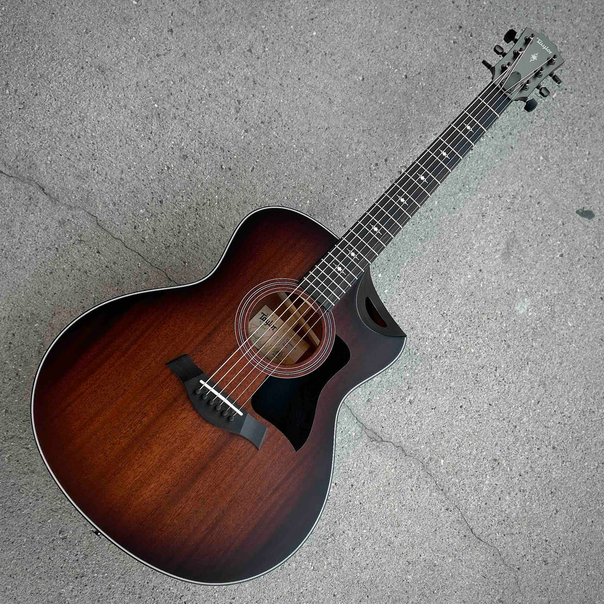 2018 Taylor 326ce W/Case