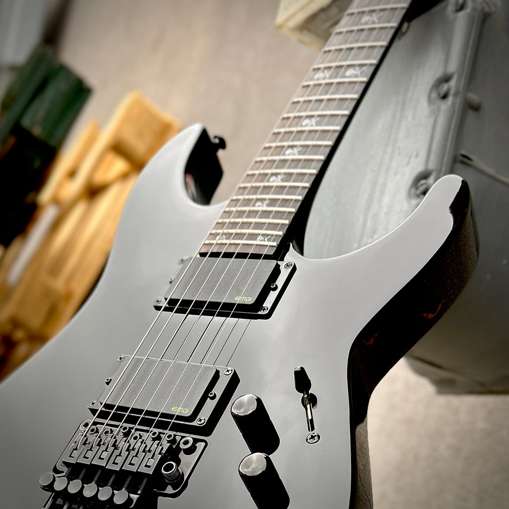 2022 ESP LTD Kirk Hammett KH-602 w/Case