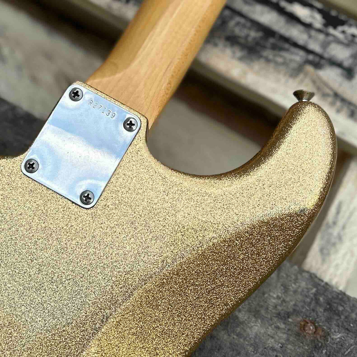 2005 Fender Custom Shop Greg Fessler Master Design 1964 Relic Gold Sparkle Stratocaster