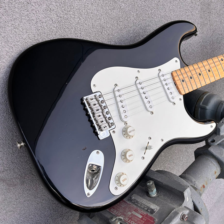 2001 Fender Custom Shop 56 NOS Stratocaster Black w/Case