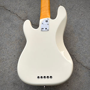 2023 Fender American Pro II Precision Bass V Olympic White w/Case
